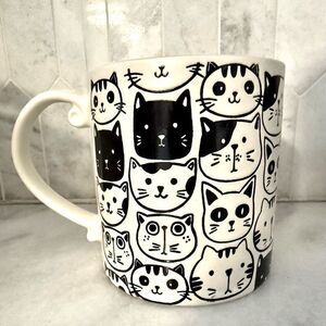 NWOT Spectrum Designz Ceramic Cats Face Print Black White Cup Mug XL 4.5" Tall